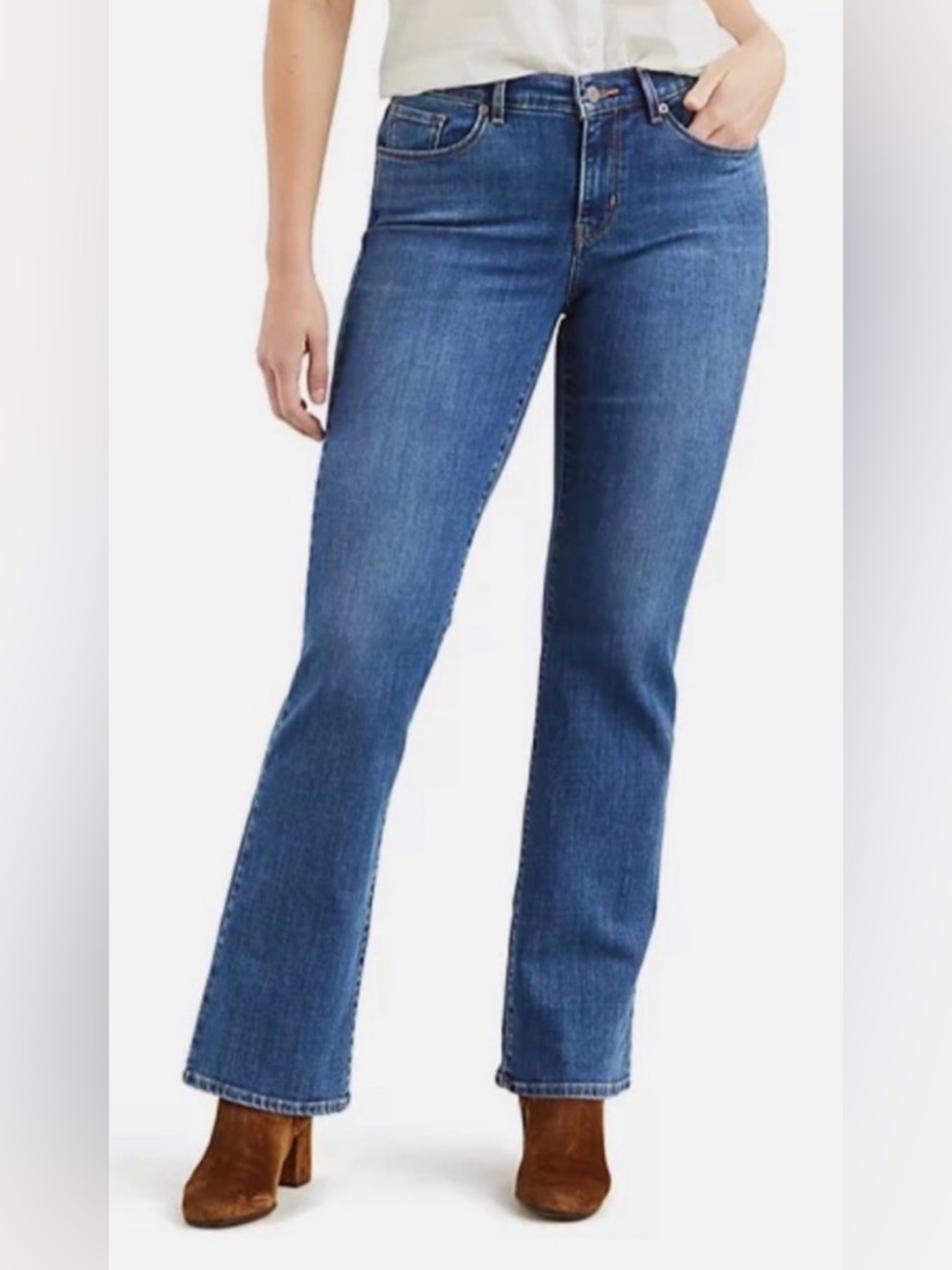 Levi’s Classic Bootcut Denim Blue Jeans Size 28